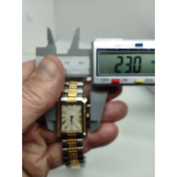 Daniel Steiger Sienna Swiss Movement DS1945 Watch w/ Diamond Accents in the face - Picture 6 of 8